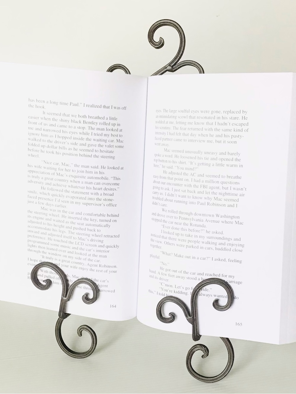 Decorative Metal Easel/Stand - Picture 4 of 6